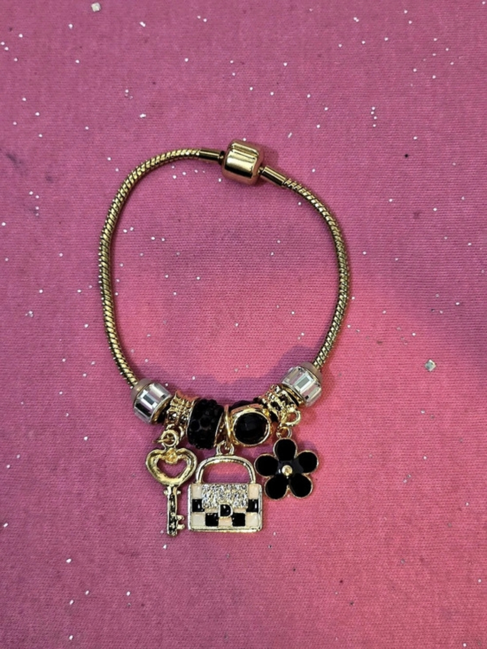 Gold Tone Cable Chain Charm Bracelet w/ Lock, Key, Heart & Habdbag Charms